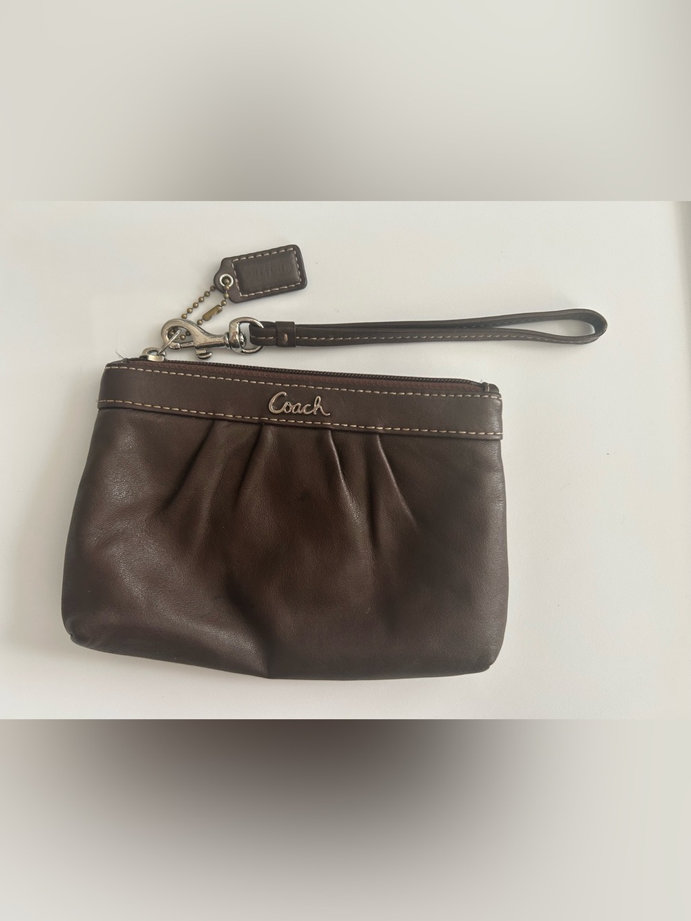 Coach Brown Leather Soho Pleated Wristlet Y2K Vintage 2000s